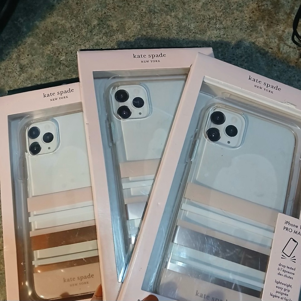 New Kate spade White Case w Rose Gold & Light Pink Stripes iPhone 11 Pro Max - Picture 2 of 2